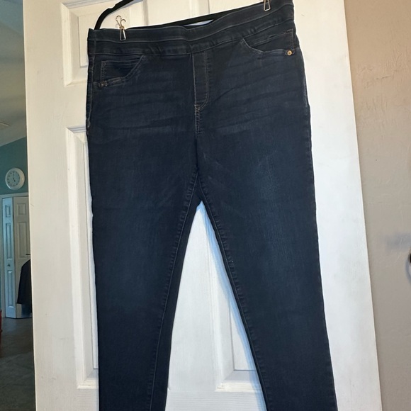 Democracy Jeggings Denim Look Pull On Comfort Stretch Dark Wash Size 16 - Picture 1 of 7